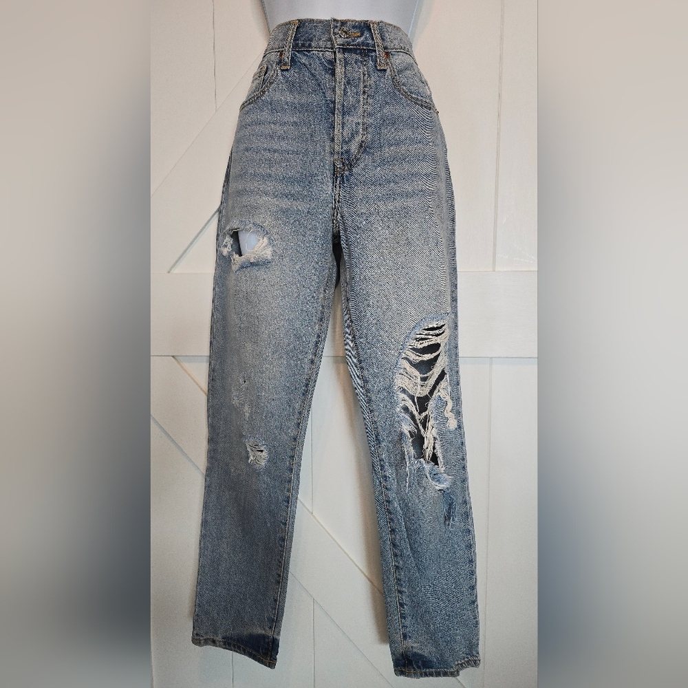 Forever 21 Women Ripped Distressed Jeans Size 25 High Rise Button Fly Blue Denim